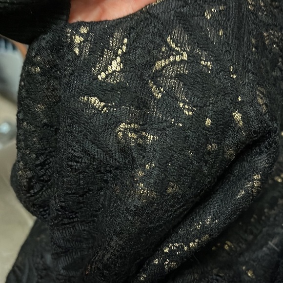 Cache black pants with gold foil and lace overlay - Picture 14 of 14